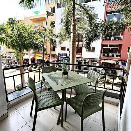 Beautiful, 2 Double Bedrooms In Cristianos, 3 Mins From The Apartmán Arona (Tenerife)